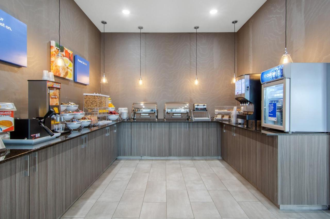 Hotel Comfort & North Battleford