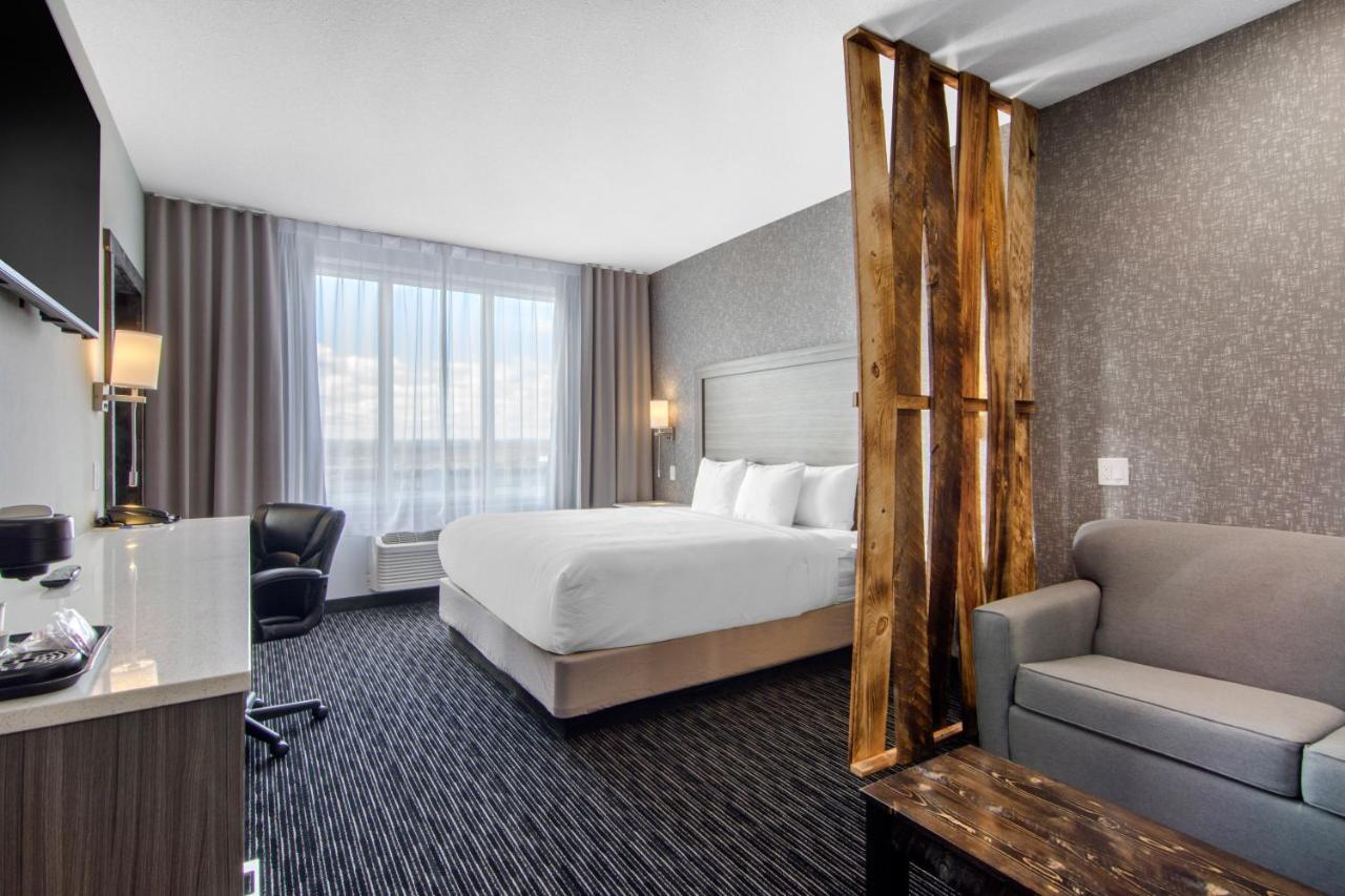 Comfort & Hotel North Battleford